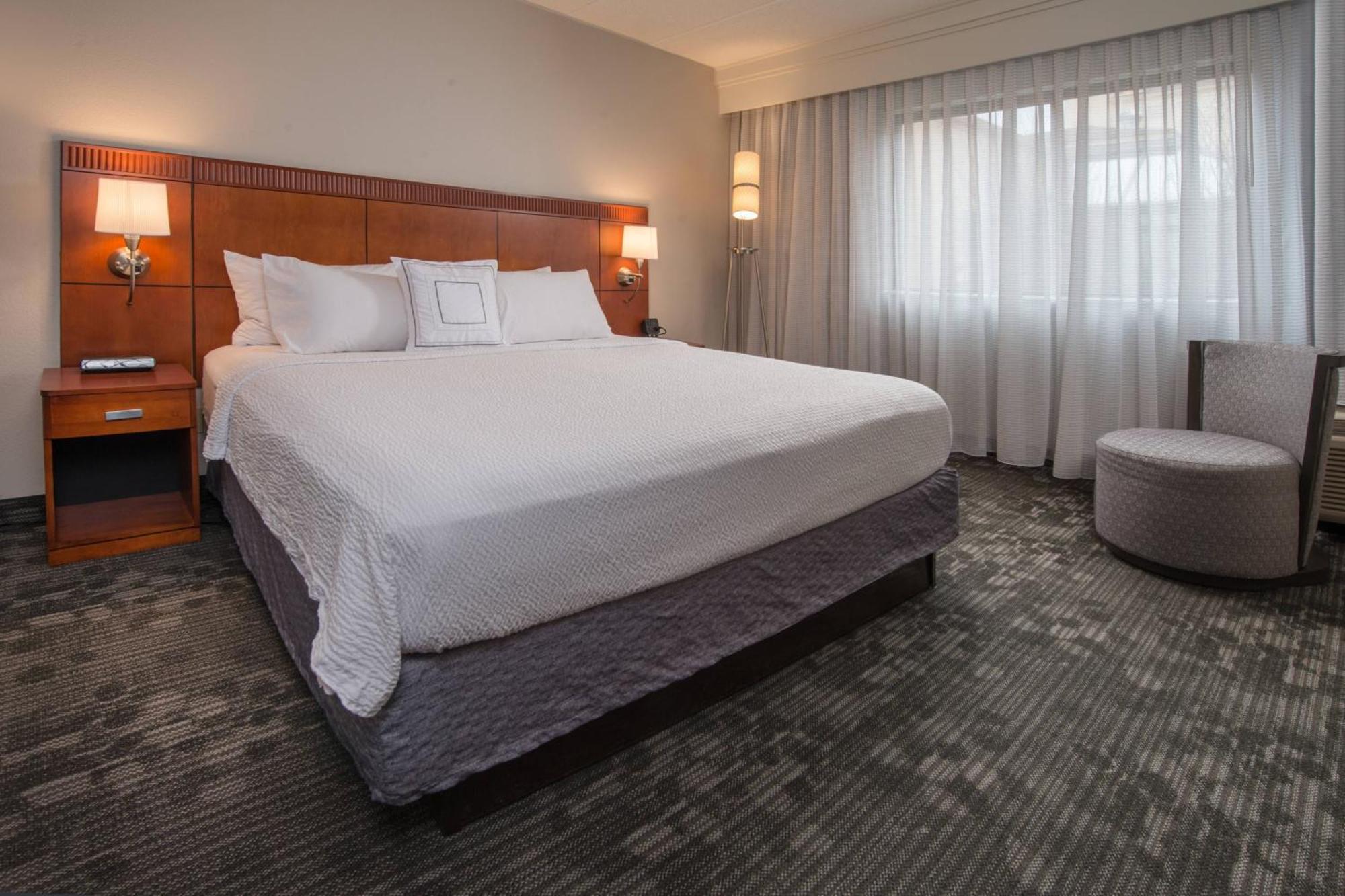 Courtyard By Marriott Fairfax Fair Oaks Otel Dış mekan fotoğraf