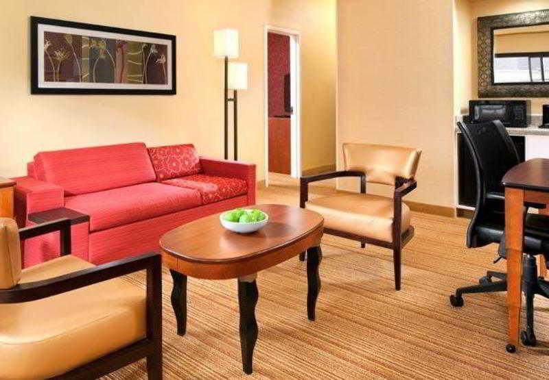 Courtyard By Marriott Fairfax Fair Oaks Otel Oda fotoğraf